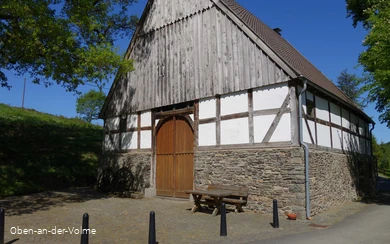 Bauernhaus-Wippekühl