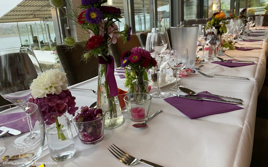 Restaurant Forsthaus Tisch.jpg Restaurant Forsthaus Tisch.jpg