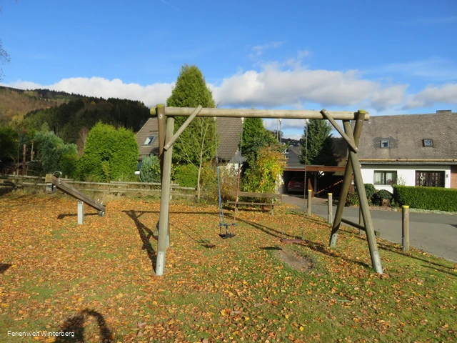 Spielplatz Schützenhalle-Elkeringhausen.JPG