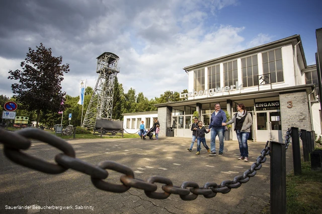 Eingang Sauerländer Besucherbergwerk