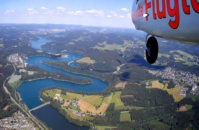 Flug über den Biggesee